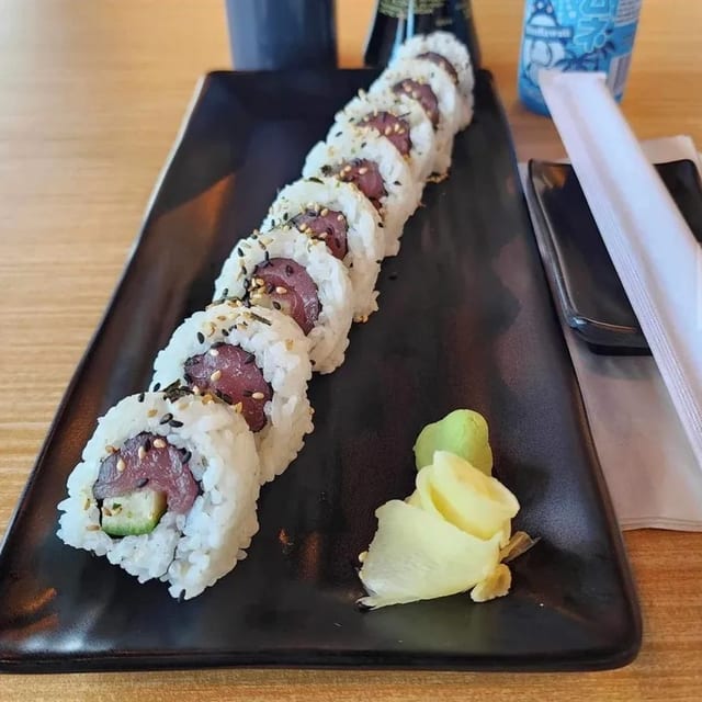 Tuna Roll.